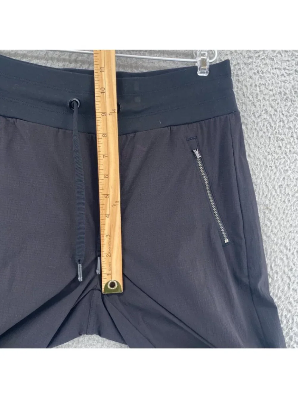 Athleta Pants Womens 8 Black Joggers Cropped Capri Drawstring Stretch Pockets